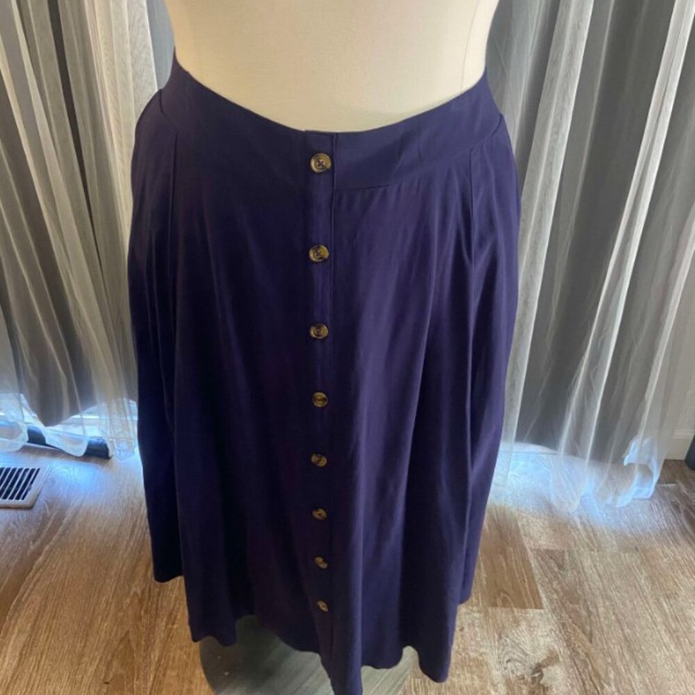 Torrid NWT size 4 (26W) Midi Challis Button-Front Skirt - Picture 6 of 8